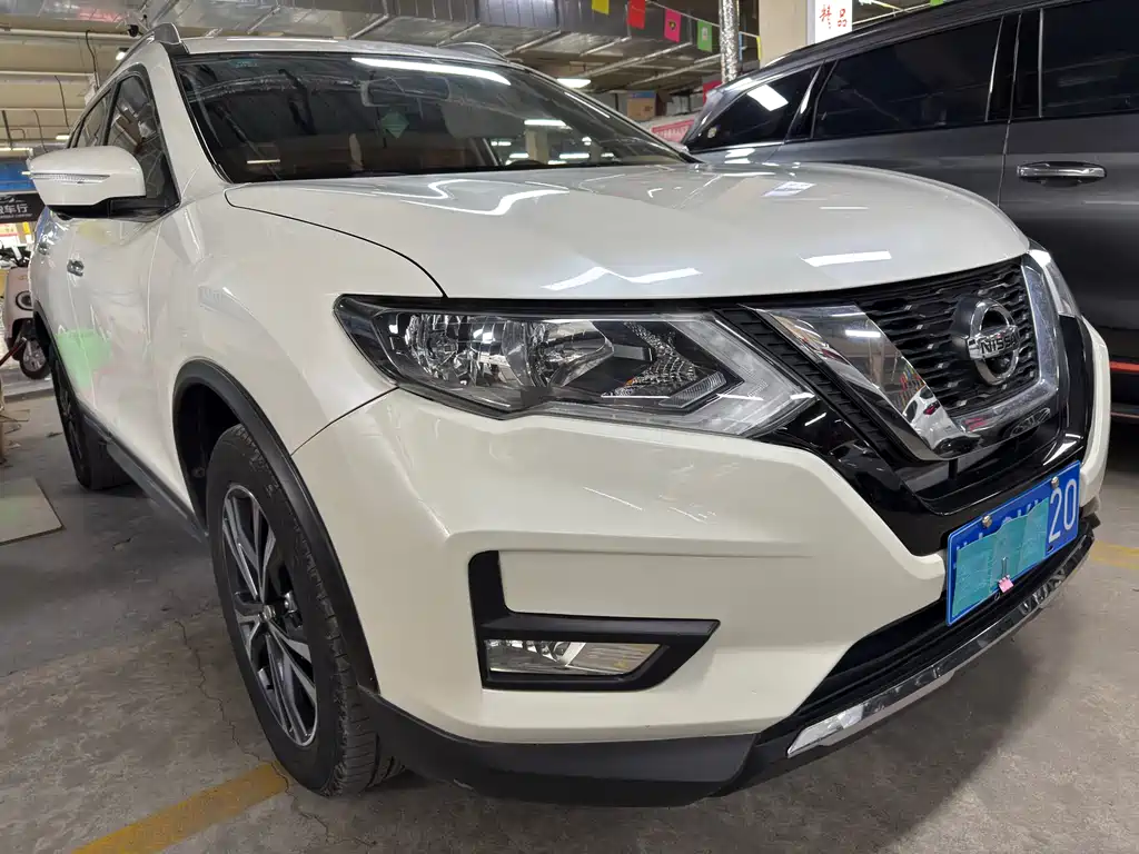 NISSAN QIJUN