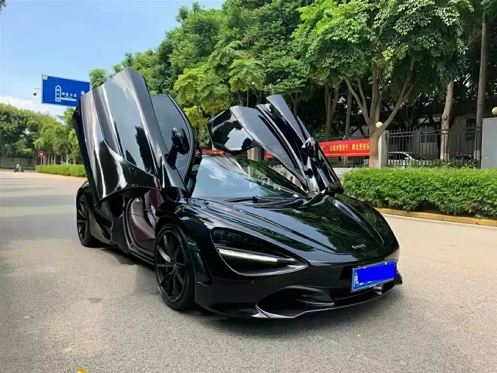 MCLAREN  720S