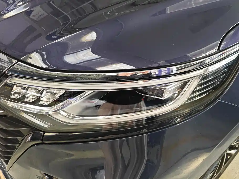 Roewe iMAX8 — миниатюра 5