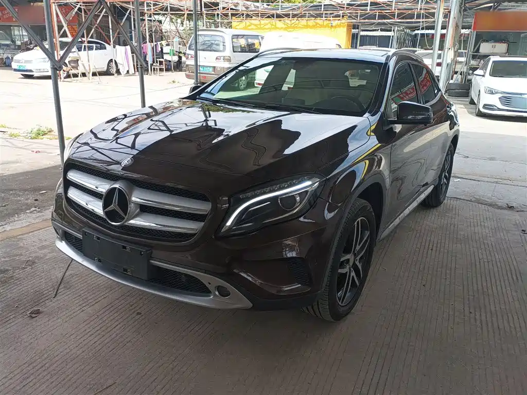 Mercedes-Benz GLA 2016
