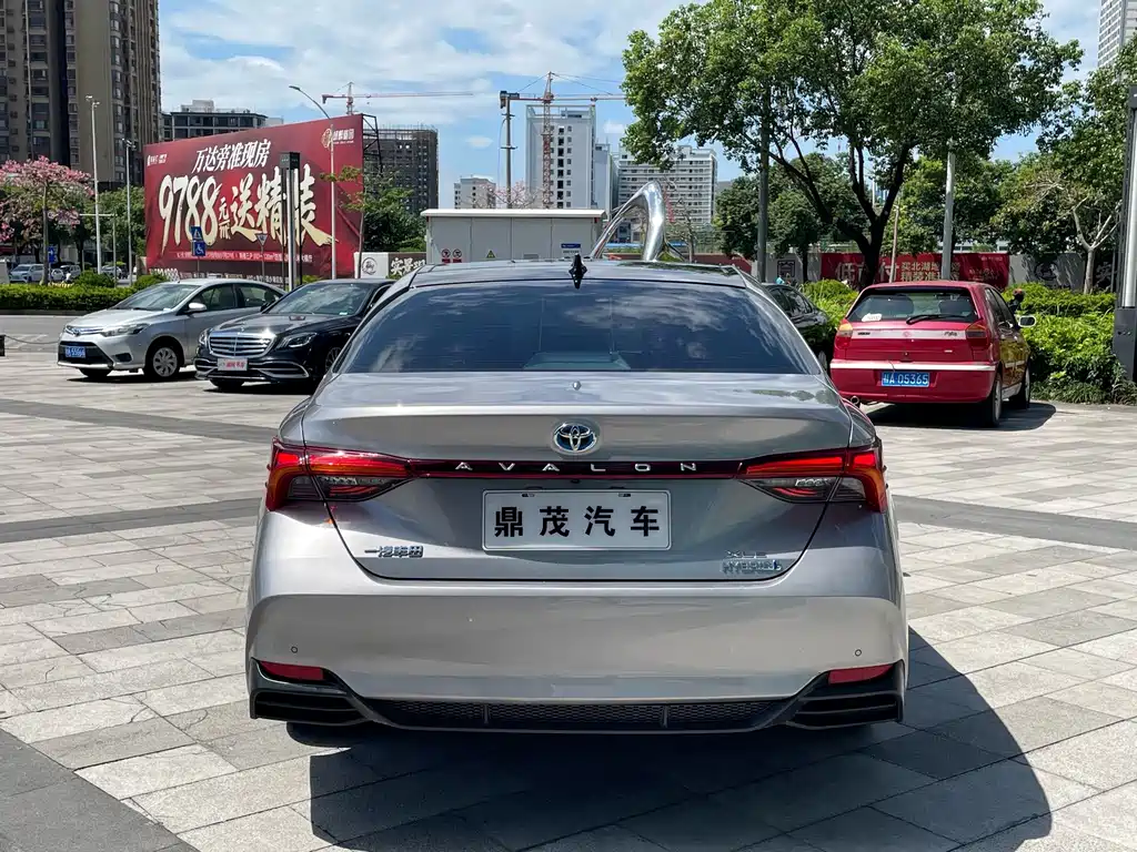 Toyota Avalon — миниатюра 4