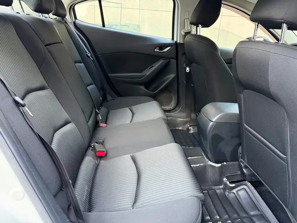 Mazda 3 Axela — миниатюра 12