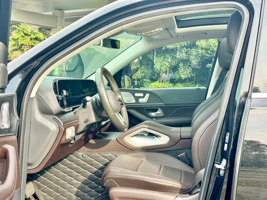 Mercedes-Benz GLE (Import) — миниатюра 5