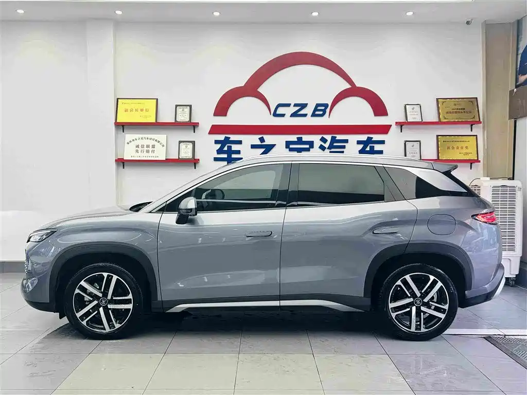 BYD L DM-i — миниатюра 4