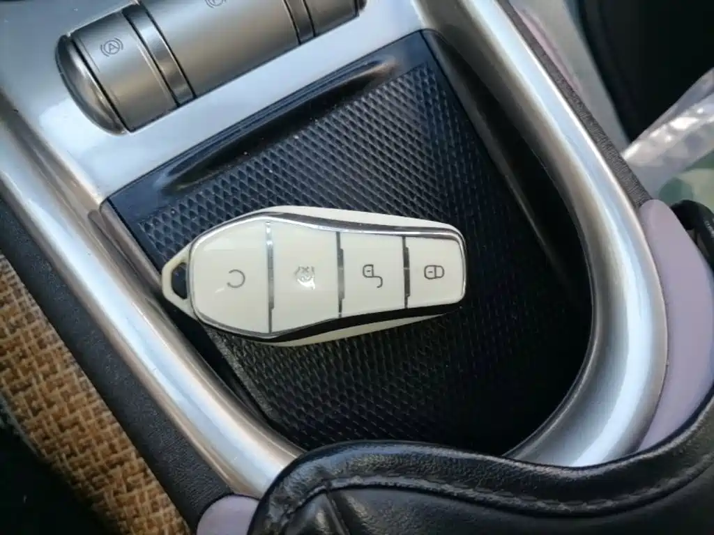 BYD Dolphin — миниатюра 9