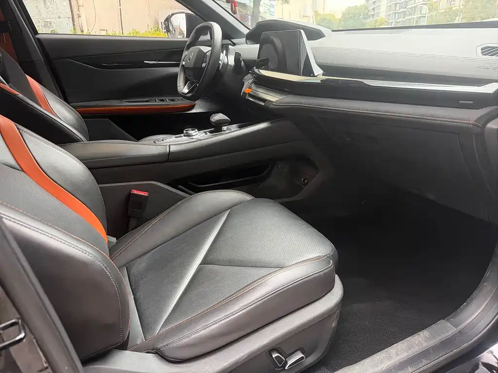 Changan UNI-V 2023 1.5T Sport