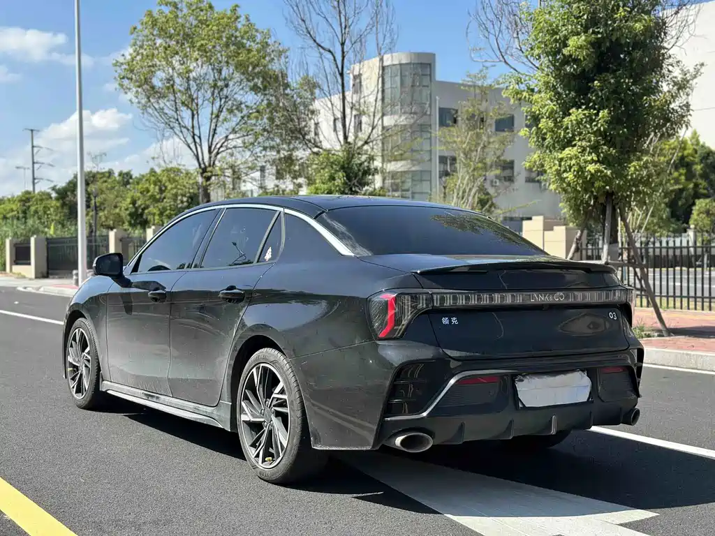 Lynk & Co 03 — миниатюра 7