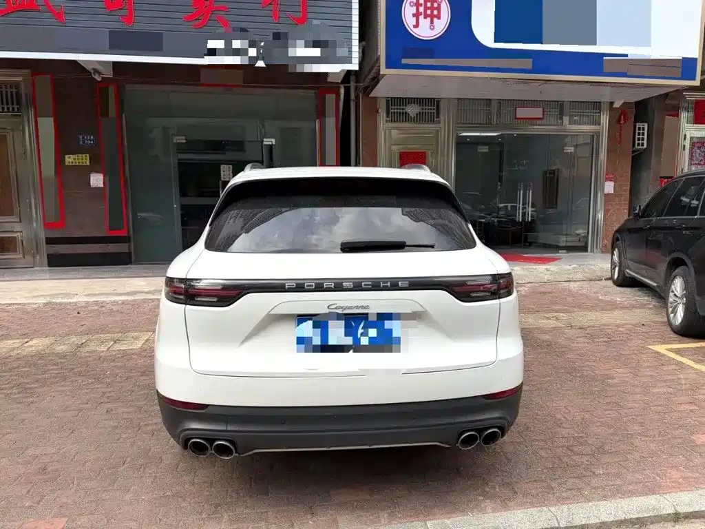 Porsche Cayenne — миниатюра 2