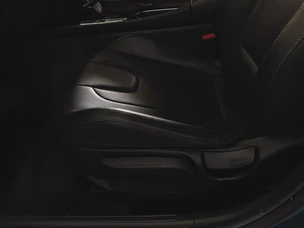 Hyundai Elantra — миниатюра 20