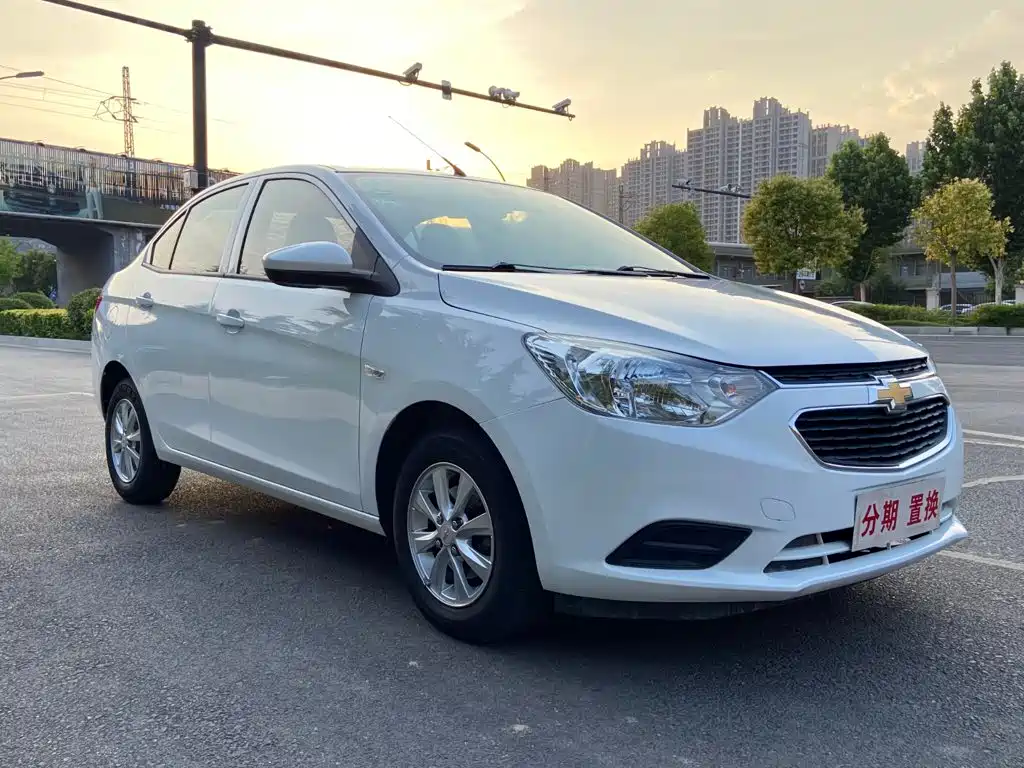 Chevrolet Sail — миниатюра 12
