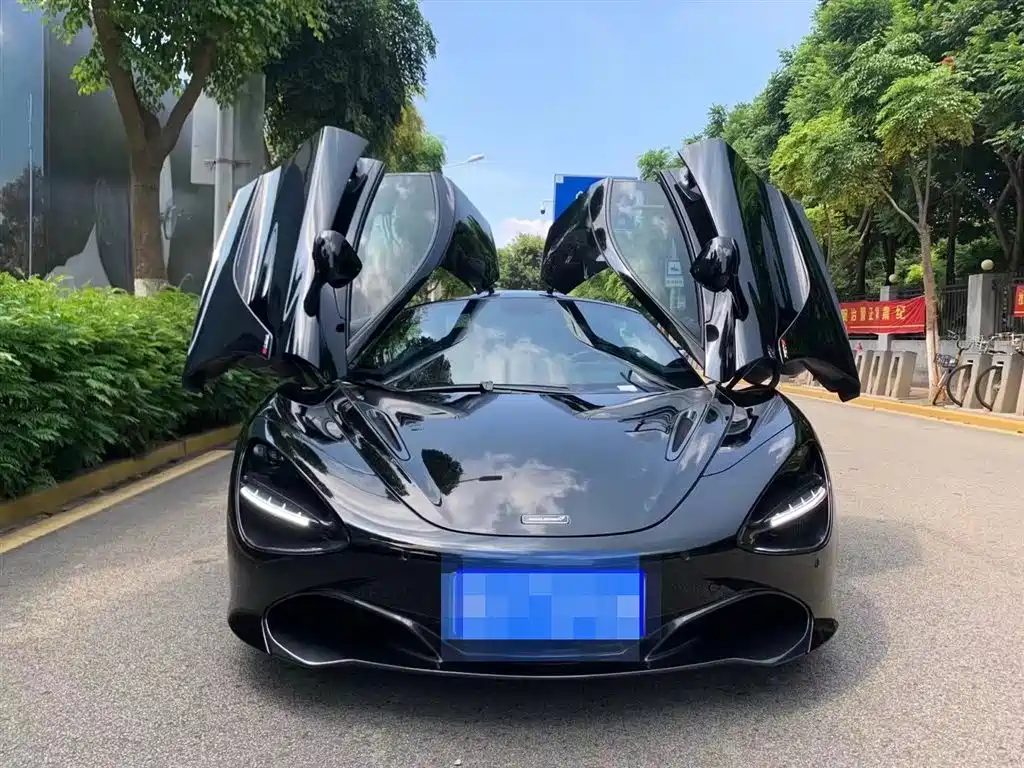 MCLAREN  720S