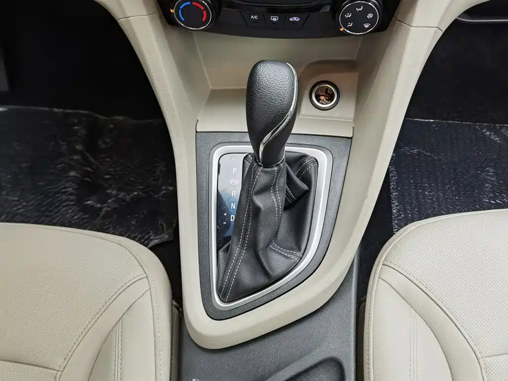 Buick Excelle — миниатюра 13