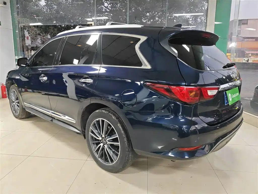 Infiniti QX60 2018 2.5 S/C Hybrid Champion