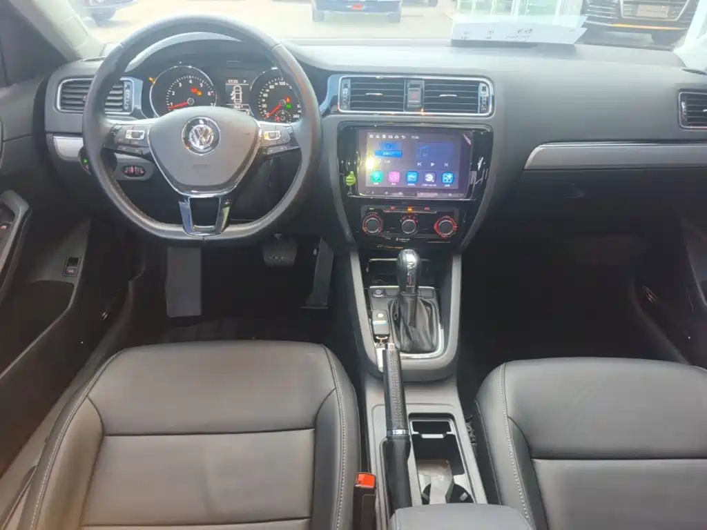 Volkswagen Sagitar — миниатюра 10