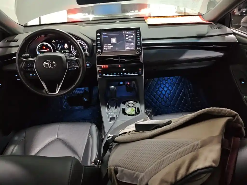 Toyota Avalon — миниатюра 10