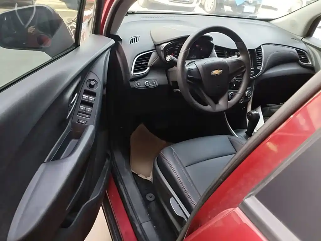 Chevrolet Trax — миниатюра 16