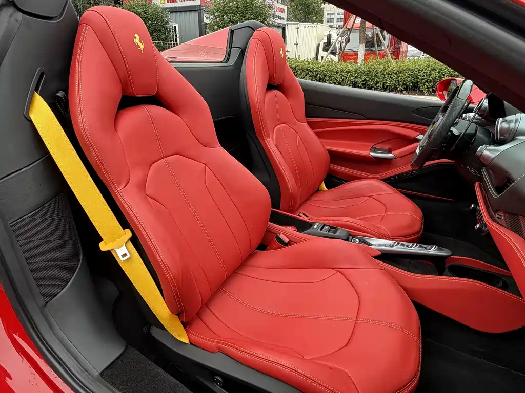 Ferrari F8 — миниатюра 9
