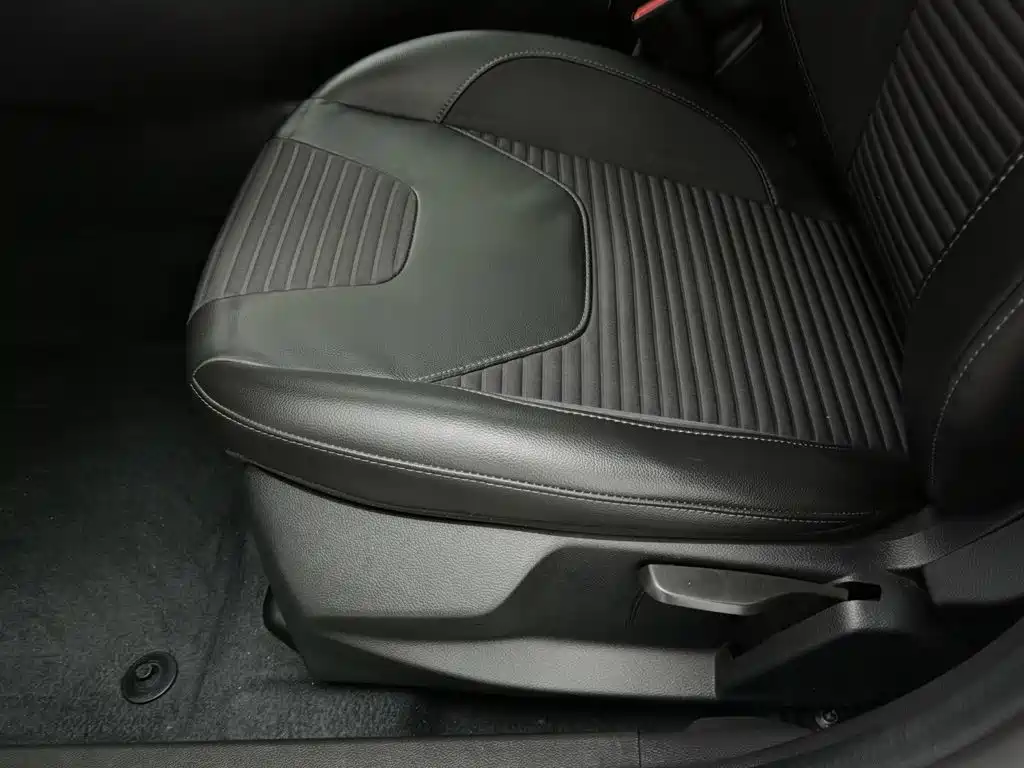 Ford Focus — миниатюра 20