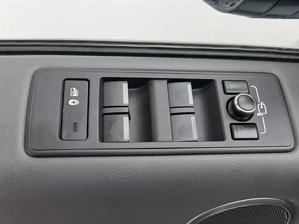 Land Rover Range Rover Sport 2015 3.0 SC V6 HSE DYNAMIC