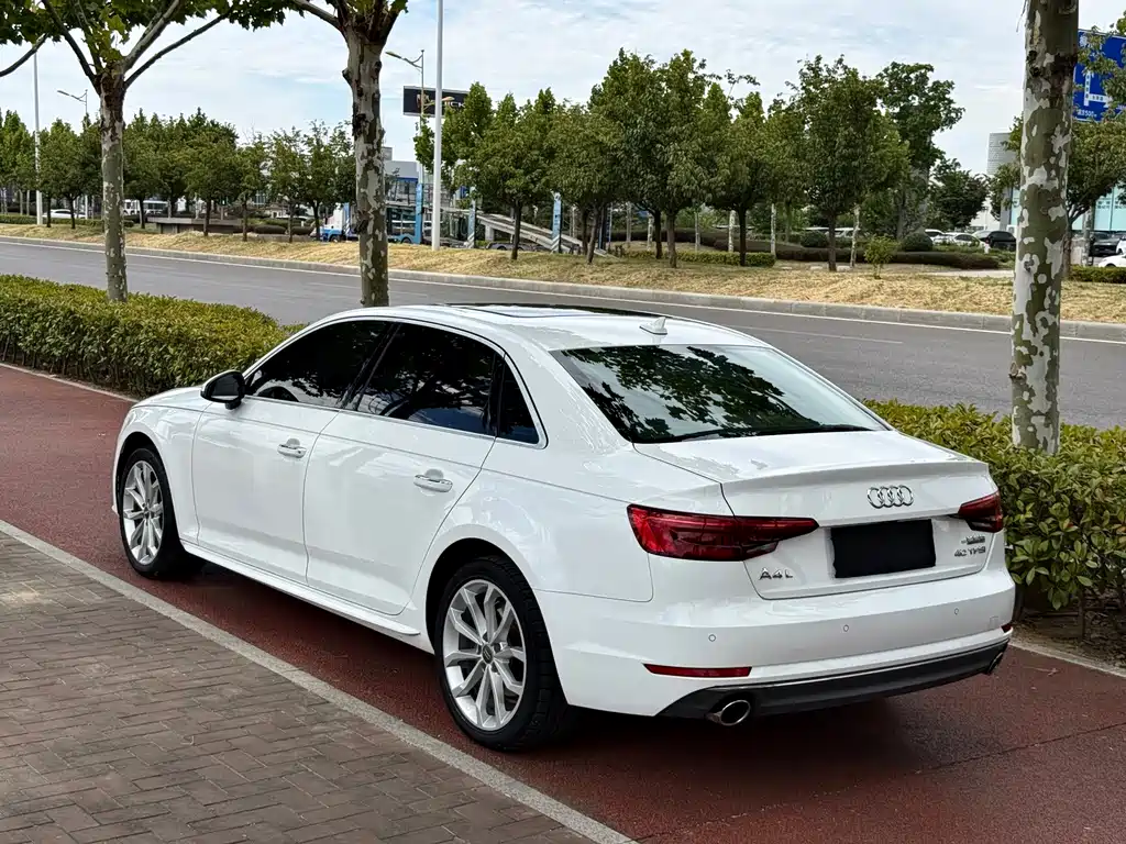 Audi A4L — миниатюра 3