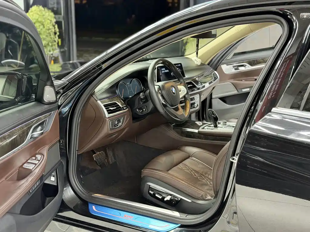 BMW 7 Series 7 2016 730Li Luxury