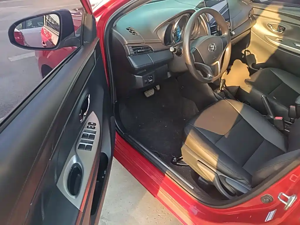 Toyota Yaris L — миниатюра 16