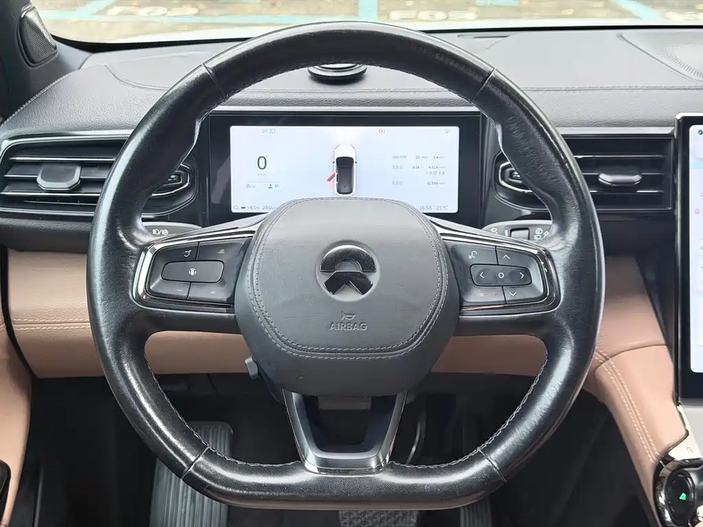 NIO ES6 — миниатюра 13