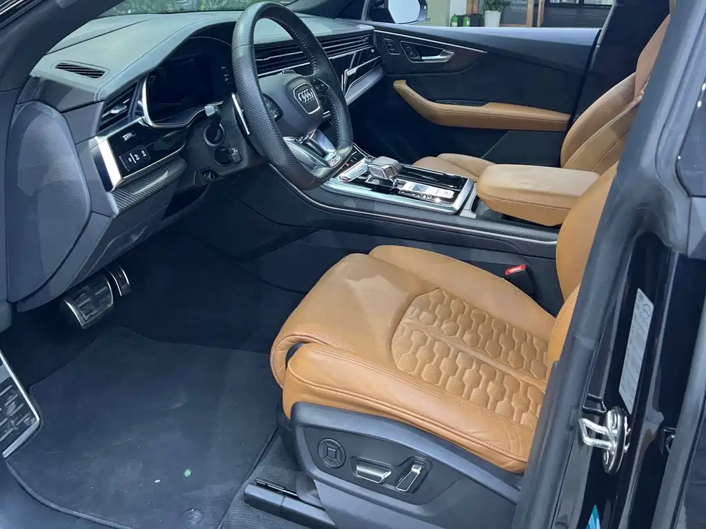 Audi RS Q8 — миниатюра 7