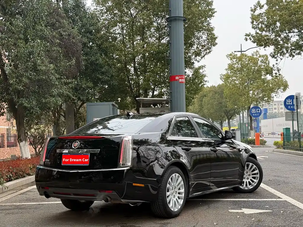 Cadillac CTS 2010 3.0 Luxury Sport