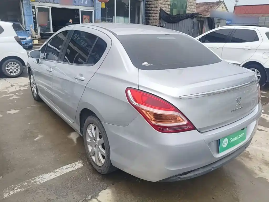 Peugeot 308 — миниатюра 5
