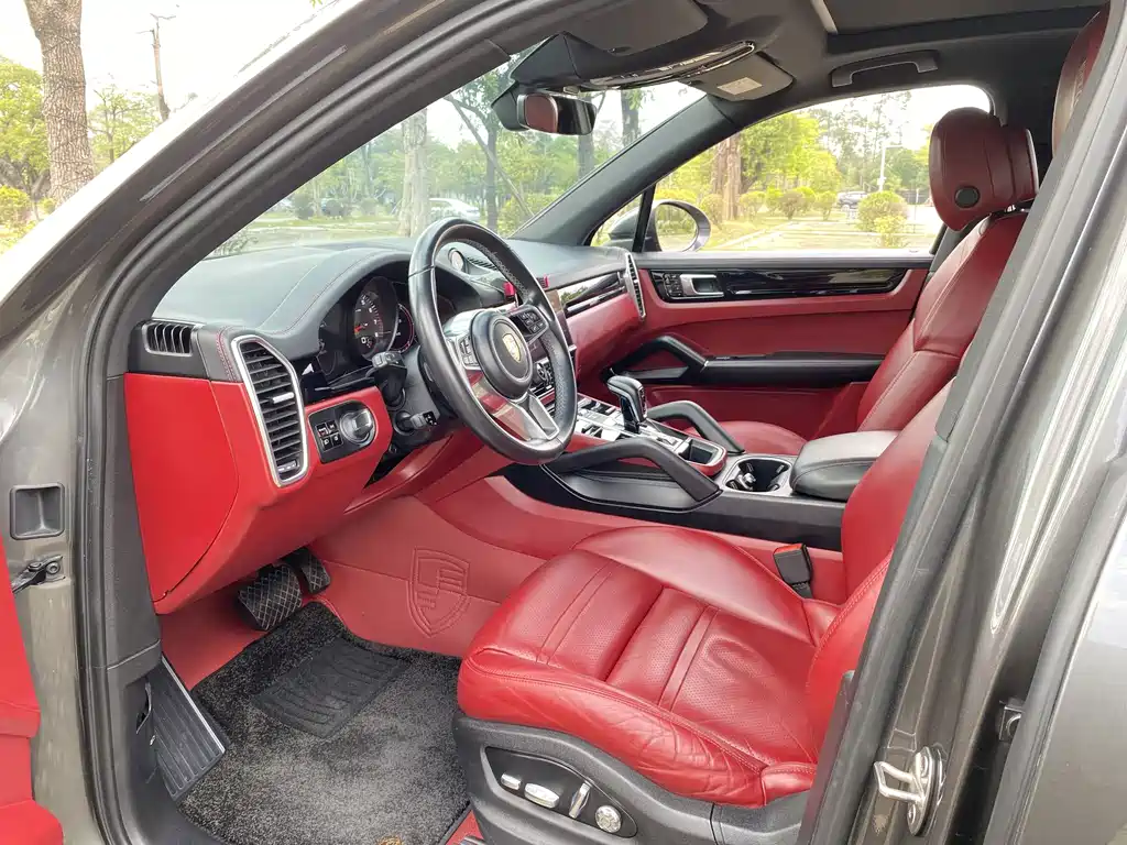 Porsche Cayenne 2020 3.0T