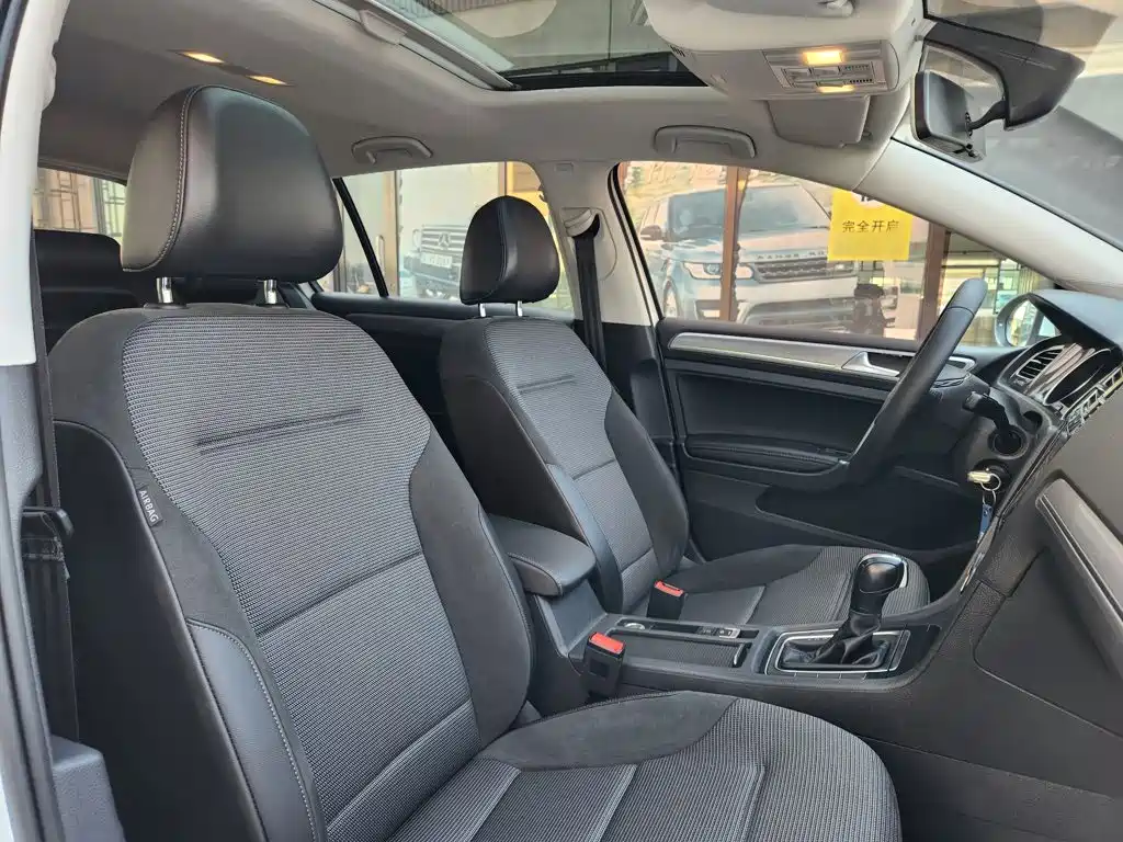 Volkswagen Golf — миниатюра 11