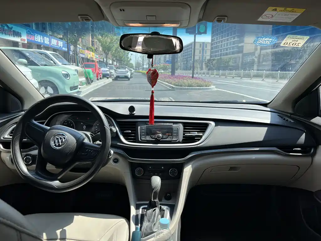 Buick Excelle — миниатюра 9