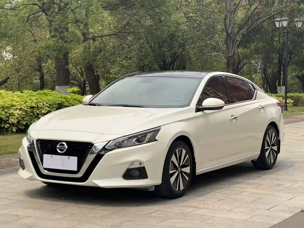 Nissan Teana 2022