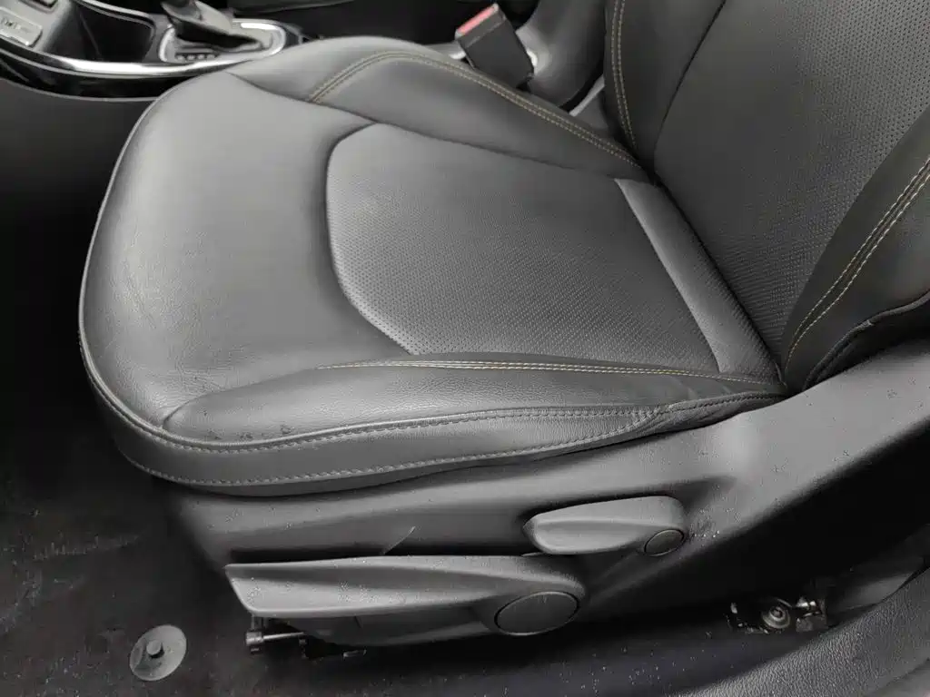 Jeep Compass — миниатюра 20