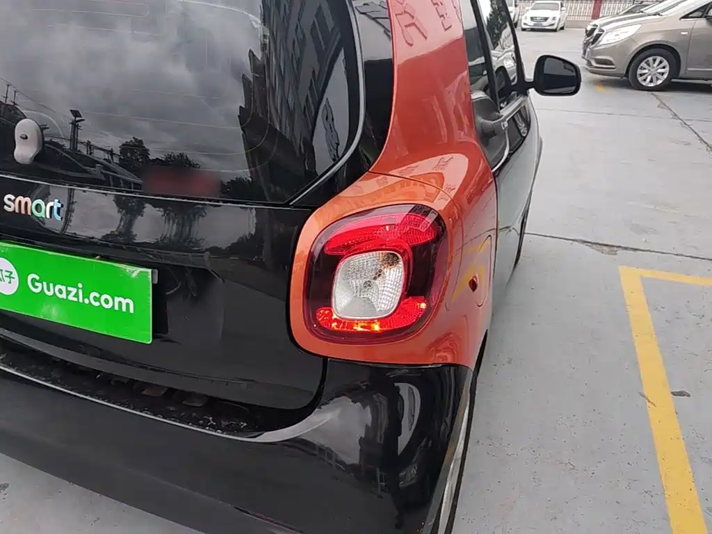 smart Smart Fortwo — миниатюра 8