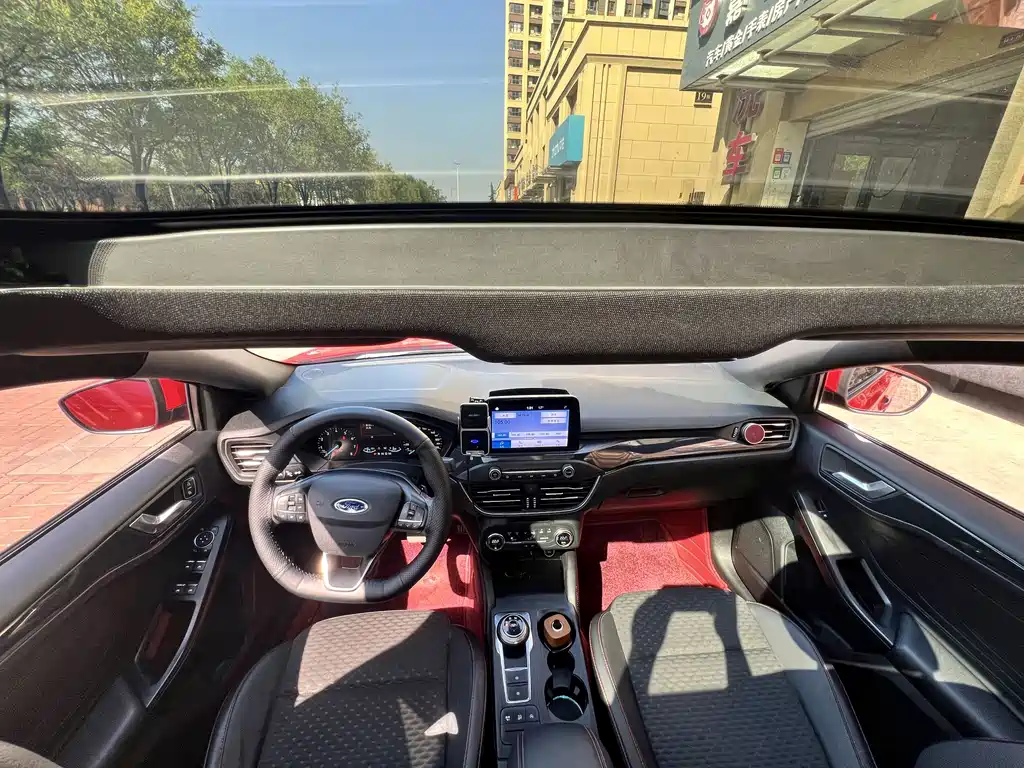 Ford Focus — миниатюра 16