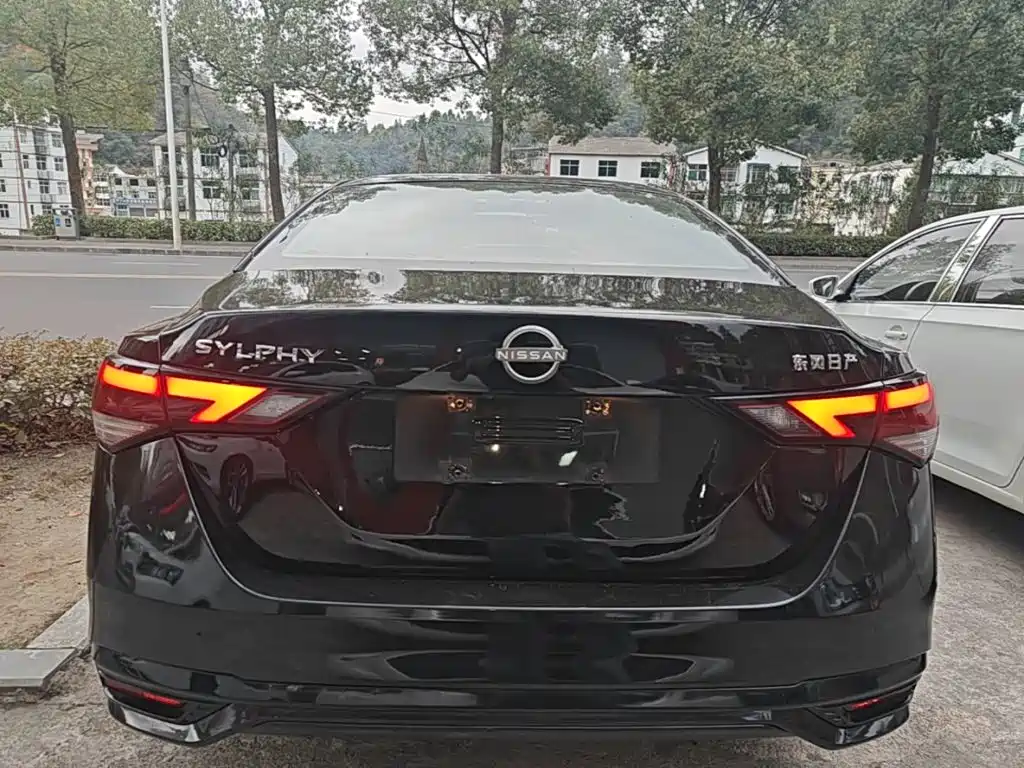 Nissan Sylphy — миниатюра 6