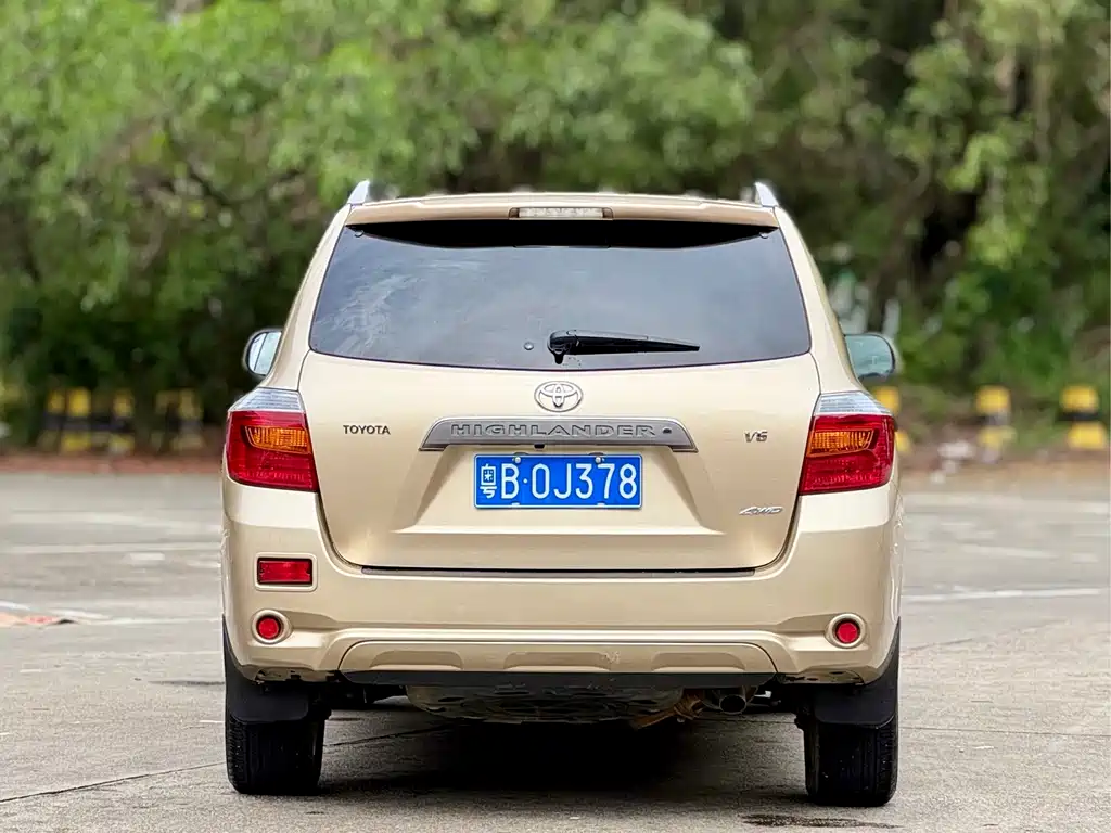 Toyota Highlander (Import) — миниатюра 23