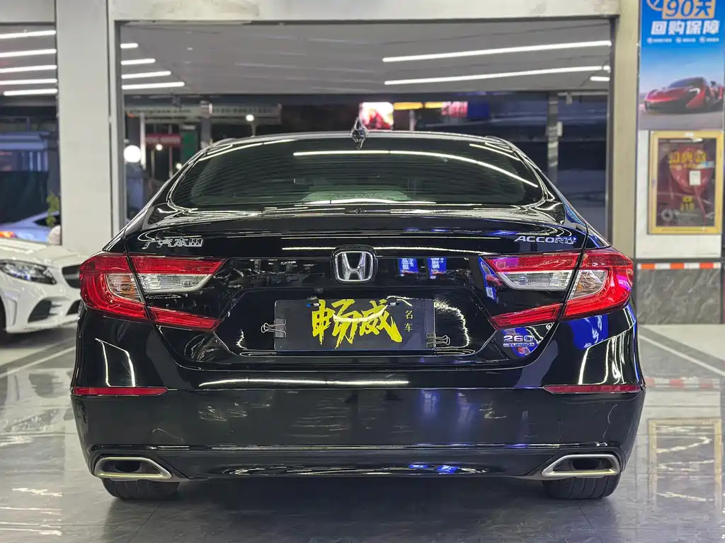 Honda Accord — миниатюра 7