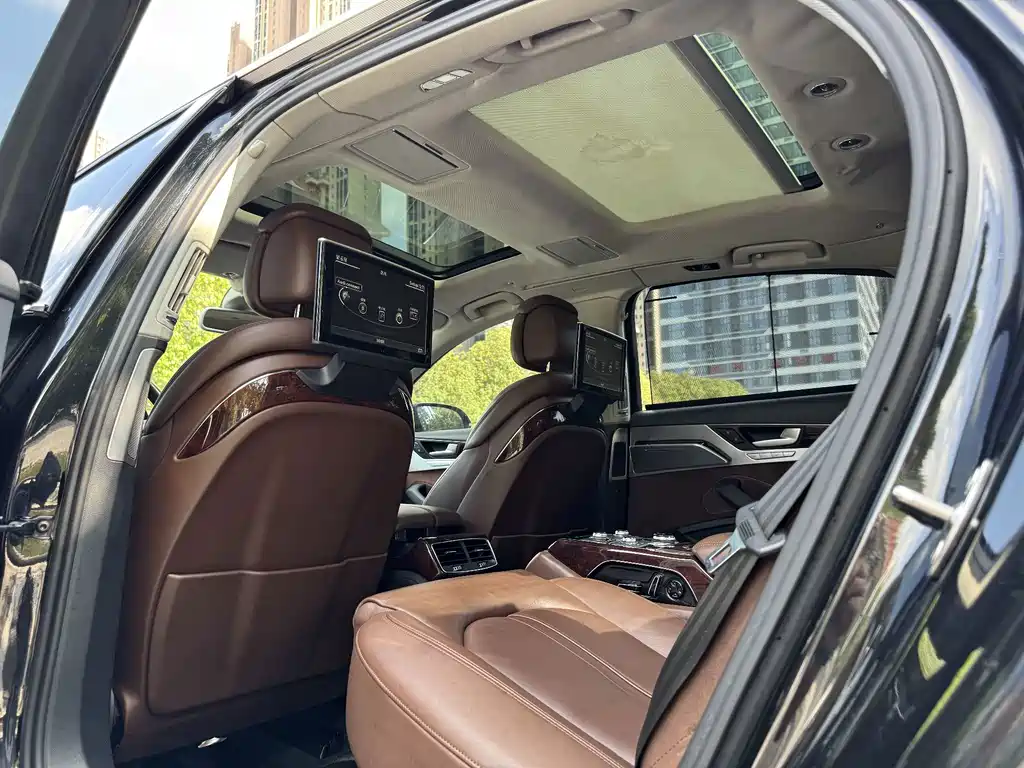 Audi A8 — миниатюра 19