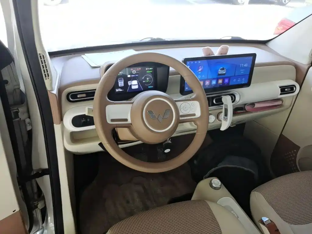 Wuling MINIEV — миниатюра 11