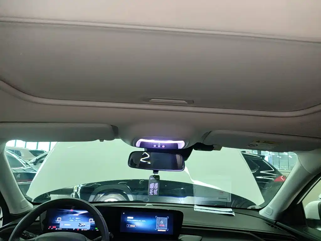Buick Verano — миниатюра 18