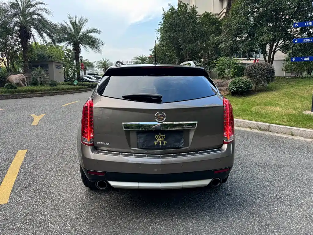 Cadillac SRX — миниатюра 5
