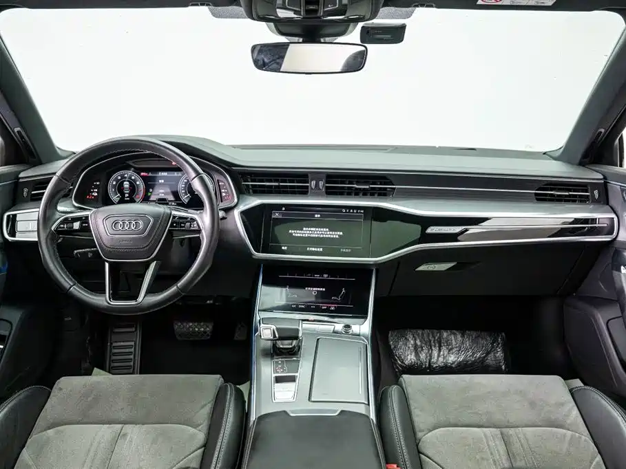 Audi A6L 2022 55 TFSI e quattro