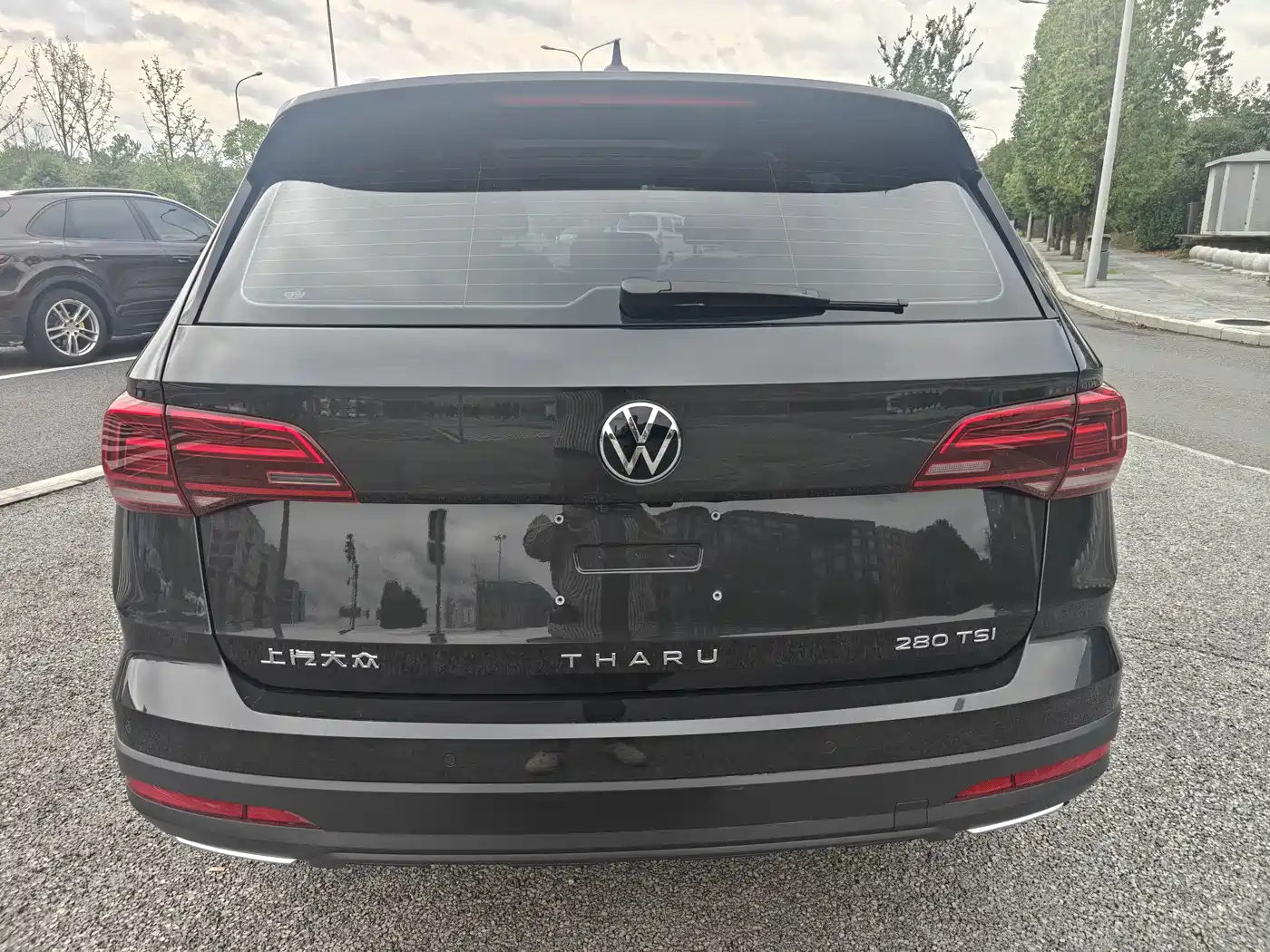 Volkswagen Tharu