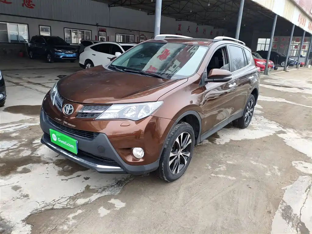 Toyota RAV4 2014