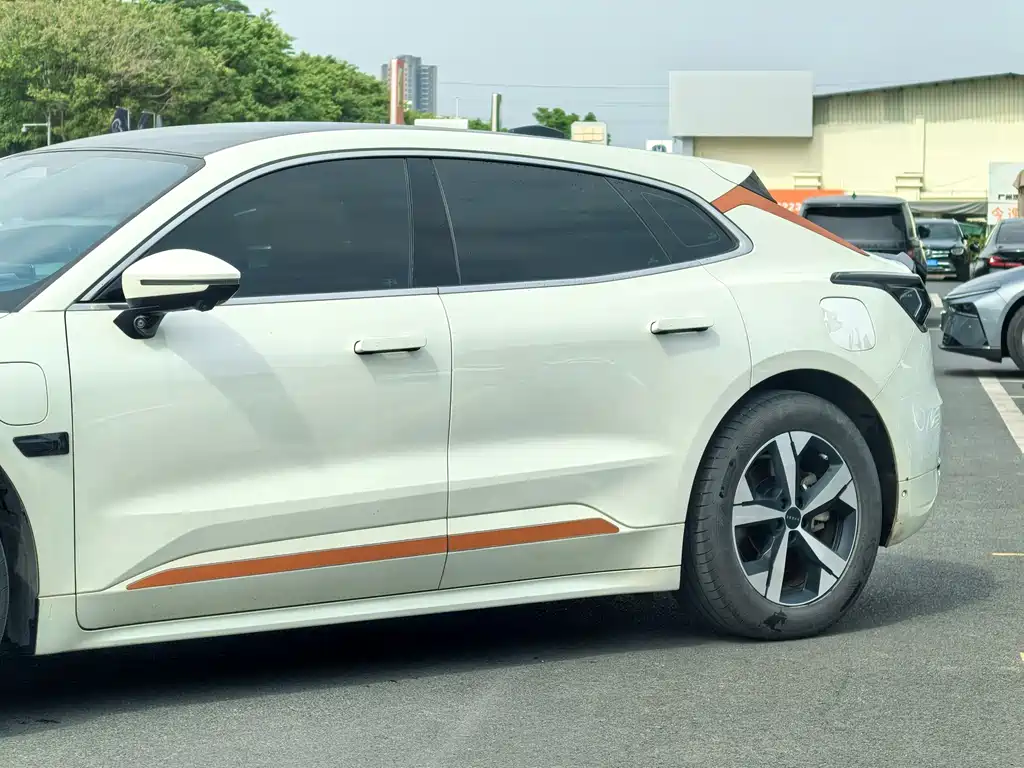 ZEEKR EXTREME KRYPTON 001