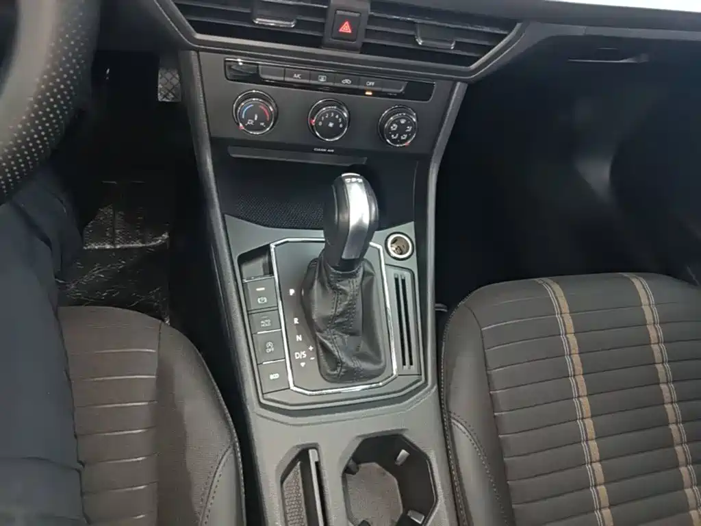 Volkswagen Lavida — миниатюра 14