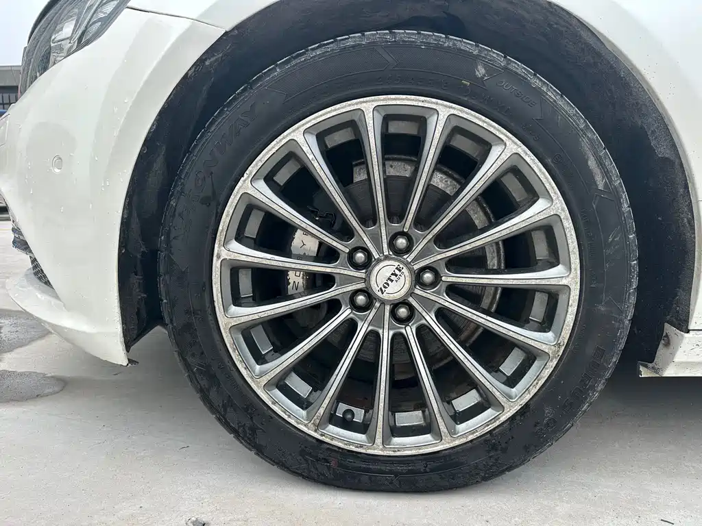 Zotye Zotye Z700 — миниатюра 17